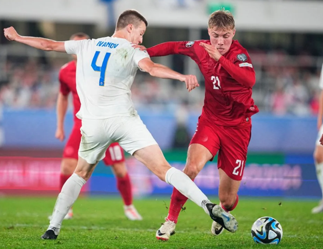 Denmark boss explains he is happy with how Rasmus Hojlund helped change the game - Bóng Đá