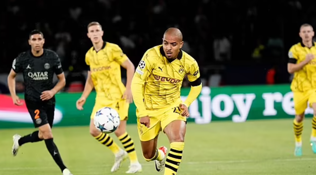 Jurgen Klopp 'keen on £52m Borussia Dortmund star Donyell Malen' - Bóng Đá