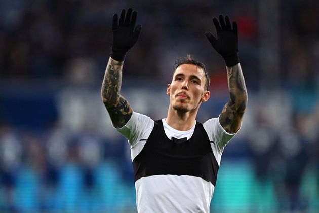 Ảnh bài viết "Barcelona không để mắt đến tôi"