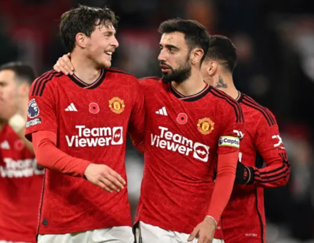 Mikael Silvestre picks his two Manchester United players of the season so far - Bóng Đá