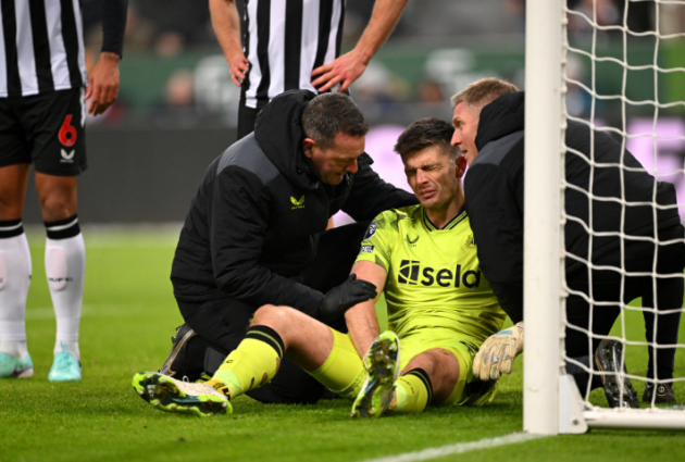 Eddie Howe reveals Newcastle star may need surgery after injury in win over Man Utd - Bóng Đá