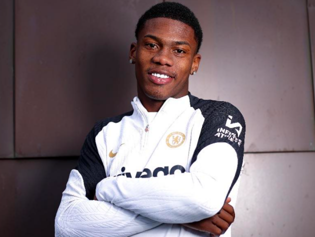 Ảnh bài viết CHÍNH THỨC! Chelsea đón thần đồng 18 tuổi