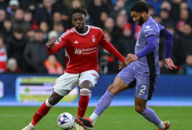 TIM SHERWOOD SAYS LIVERPOOL 26-YEAR-OLD IS A WEAKNESS ON THE BALL (Joe Gomez) - Bóng Đá