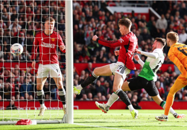 TRỰC TIẾP Man United 1-0 Liverpool (H1): McTominay nổ súng - Bóng Đá