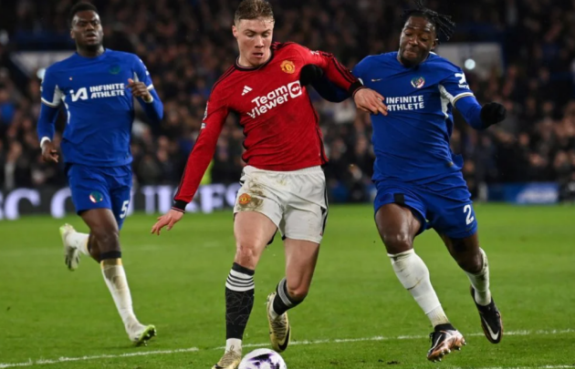 Jason Cundy says two Chelsea players were dreadful in the 4-3 win against Manchester United - Bóng Đá