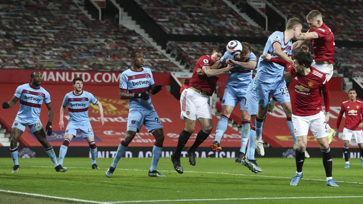 Craig Dawson own goal enough for Manchester United to sink West Ham - Bóng Đá