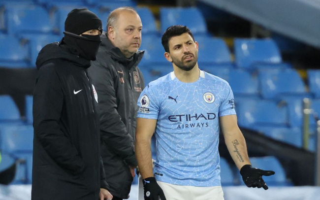 Bị đồng đội 'ngó lơ', Aguero sẽ gia nhập một đội bóng khác tại Premier League? - Bóng Đá