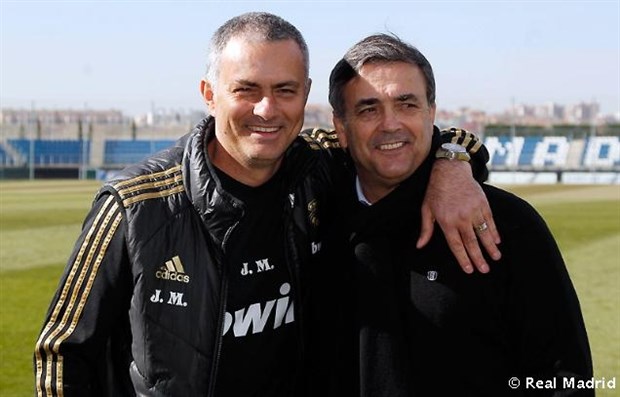 Cựu HLV V-League nhận lời làm 'tướng' cho Mourinho