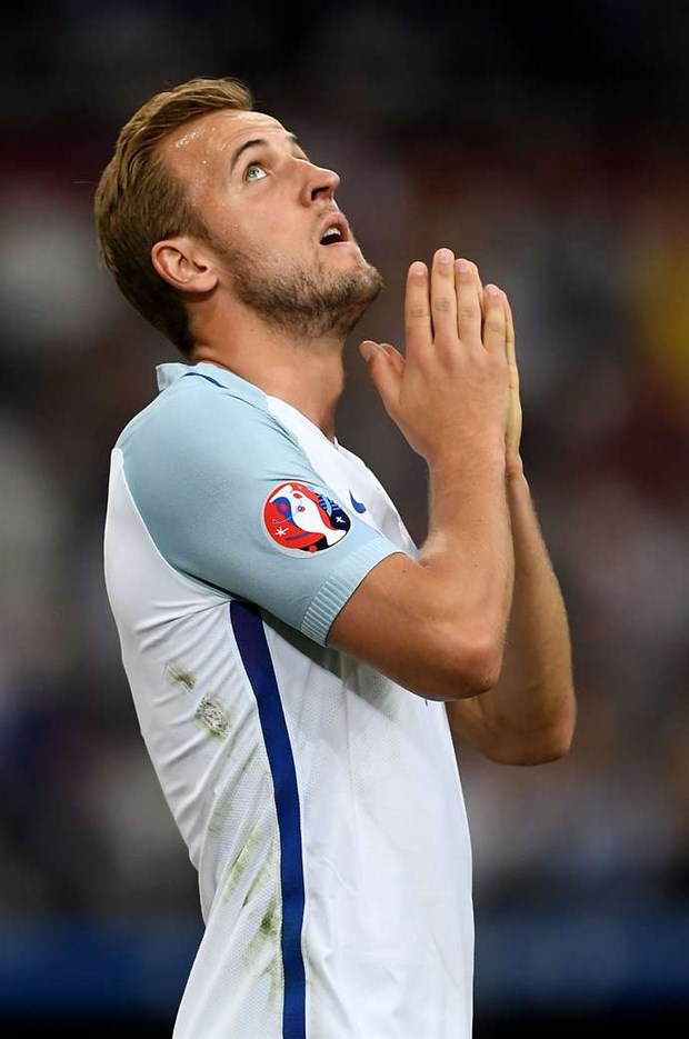 Góc tuyển Anh: Kane tiếp tục đá chính, Vardy dự bị