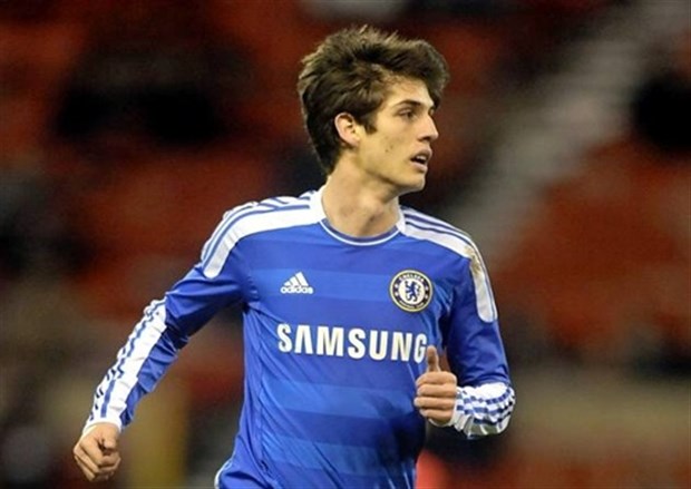 Chelsea bị chính sao trẻ chỉ trích là ngớ ngẩn 
