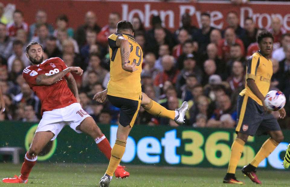 Xhaka chơi quá hay, Wenger cũng bất ngờ