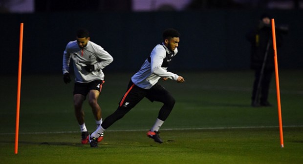 Vì Man Utd, Liverpool tập luyện xuyên màn đêm - Bóng Đá