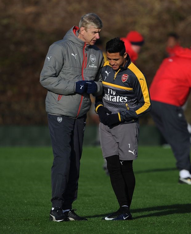 Wenger ưu ái Sanchez trong buổi tập của Arsenal - Bóng Đá