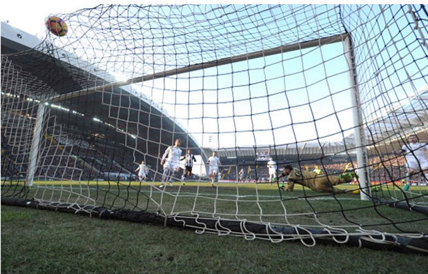 Chùm ảnh: Thua ngược Udinese, Milan tiếp tục rơi tự do - Bóng Đá