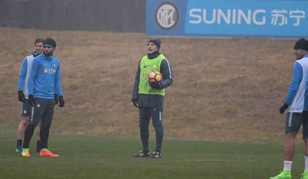 Mặt trời còn chưa lên, Inter đã ra sân tập luyện vì Juventus - Bóng Đá