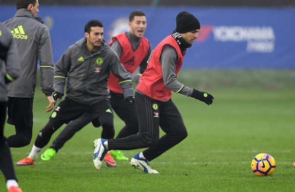 Bộ đôi 'người thừa' Willian - Fabregas tỏa sáng trên sân tập của Chelsea  - Bóng Đá