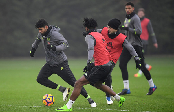 Bộ đôi 'người thừa' Willian - Fabregas tỏa sáng trên sân tập của Chelsea  - Bóng Đá