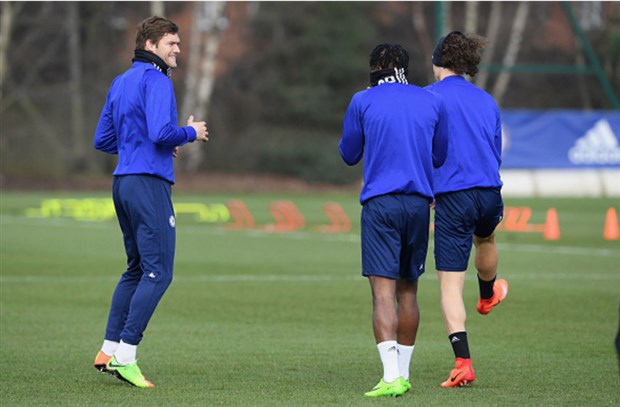 Được cho nghỉ phép, Luiz và Alonso vẫn hớn hở luyện tập cùng Chelsea - Bóng Đá
