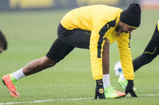 Chùm ảnh: Dortmund phấn khích chờ đợi một cú ngược dòng - Bóng Đá