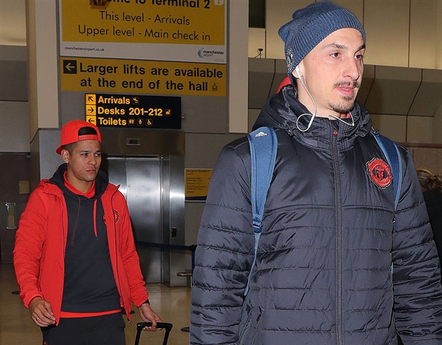 Chùm ảnh: Dàn sao Man Utd kiệt sức sau khi trở về từ nước Nga - Bóng Đá