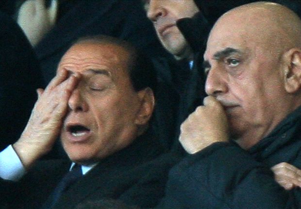Hết kiên nhẫn, Berlusconi tính chuyện giữ lại Milan - Bóng Đá