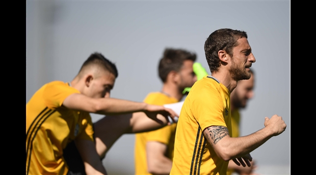 Dàn sao Juventus 'cắn rằng' chịu nóng vì Napoli - Bóng Đá