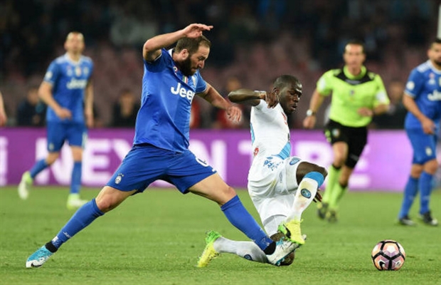 Higuian lập cú đúp vào lưới Napoli, Juventus hẹn gặp Lazio tại chung kết - Bóng Đá
