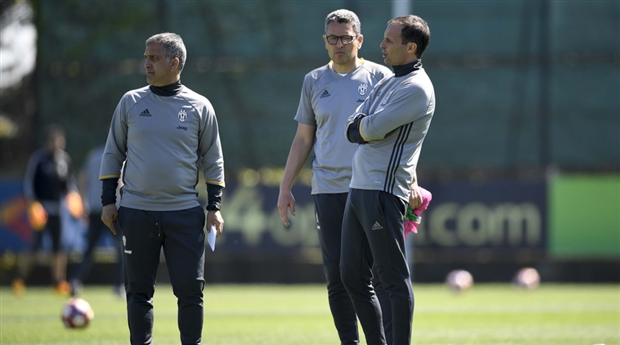 Tập nhẹ trước giờ đấu với Chievo, Juventus hướng tới Barcelona - Bóng Đá