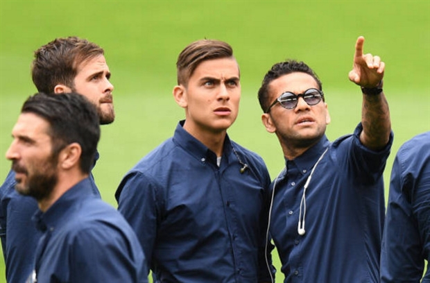 Dybala hội quân cùng dành 'soái ca' Juventus tại Nou Camp - Bóng Đá