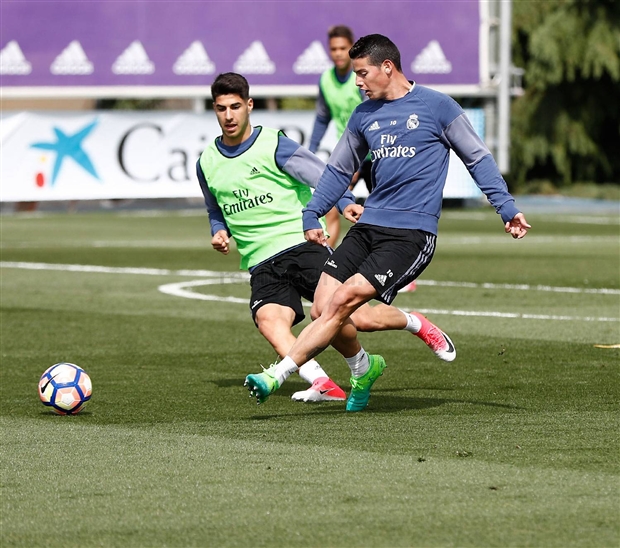 Bale trở lại, sân tập của Real 'bùng cháy' trước thềm El Clasico - Bóng Đá