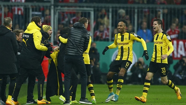 Ngược dòng kịch tính trước Bayern, Dortmund hướng tới danh hiệu đầu tiên - Bóng Đá