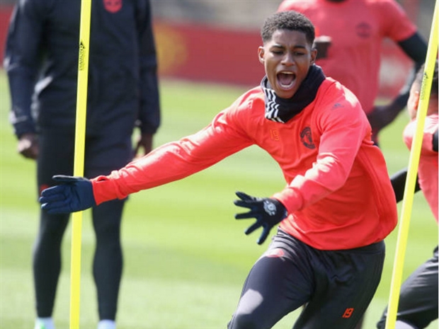 Pogba, Rooney hí hửng trước giờ lên đường sang Tây Ban Nha - Bóng Đá