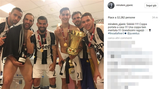 Dàn sao Juve thi nhau 'câu like' bằng cúp Coppa Italia - Bóng Đá