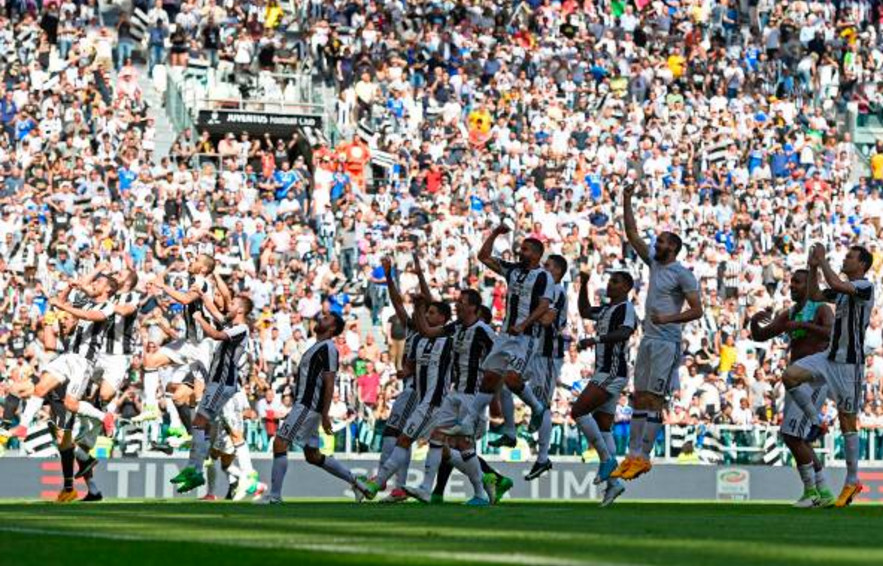Crotone 'phá kèo' thất bại, Juventus chính thức vô địch Serie A - Bóng Đá