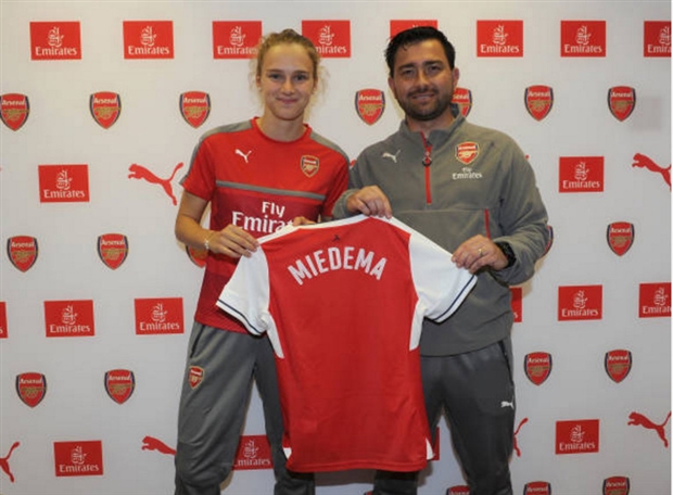 Vivianne Miedema - Chân dài vừa bỏ Bayern để về với Arsenal - Bóng Đá