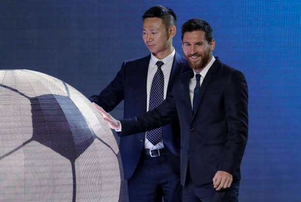 Rời Barcelona, Messi bất ngờ có mặt tại Trung Quốc - Bóng Đá
