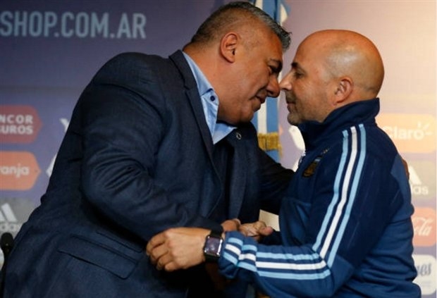 Messi đầy thích thú trong buổi tập đầu tiên cùng Sampaoli - Bóng Đá