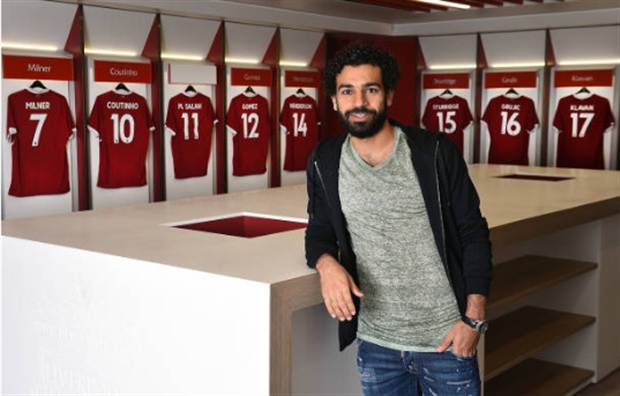 Chùm ảnh: Ngày thứ 2 của Mohamed Salah tại Liverpool - Bóng Đá