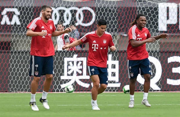 James Rodriguez cực nhọc giành vị trí trên sân tập của Bayern - Bóng Đá