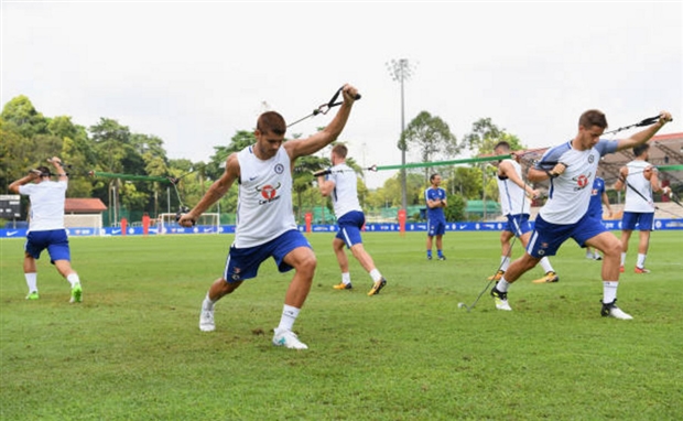 Lạ nước lạ cái, Morata được Conte tận tình chỉ bảo trên sân tập - Bóng Đá