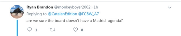 Fan Barcelona khóc thét vì Paulinho đã lên máy bay - Bóng Đá