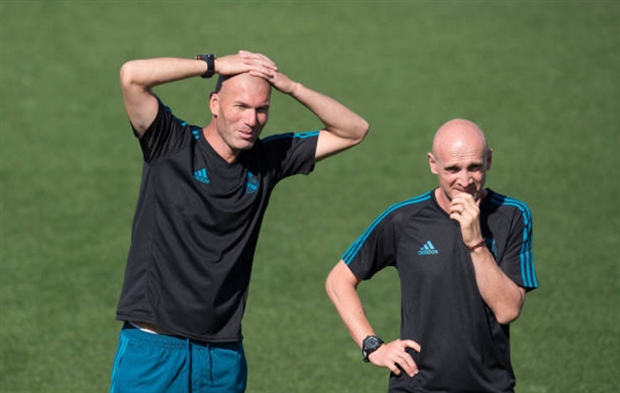 Zidane 'ôm đầu' vì các học trò quá sung - Bóng Đá