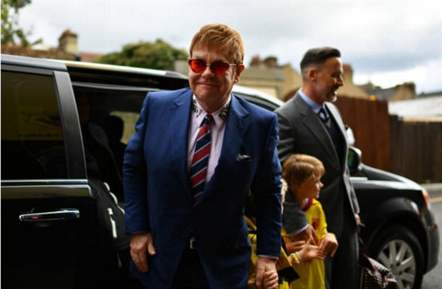 Sir Elton John đã sẵn sàng chờ Watford gây địa chấn trước Man City - Bóng Đá