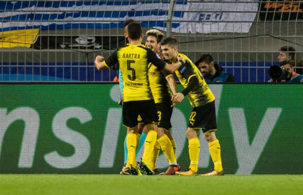 Khả năng bị loại cao, Dortmund nắm tay xin lỗi NHM  - Bóng Đá