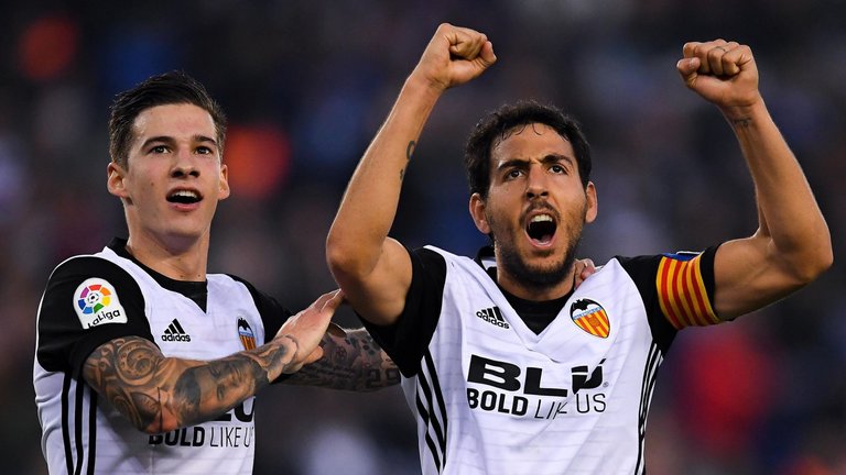 Những đội bóng ấn tượng nhất tuần qua: Valencia và kỷ lục mới - Bóng Đá