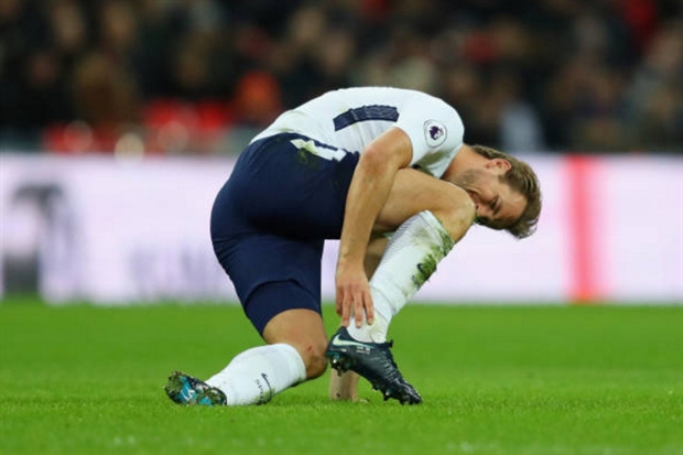 Kane nén đau để cán mốc 100, nhưng Tottenham vẫn không vui - Bóng Đá
