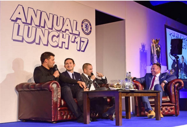 Trở lại Chelsea, Lampard cười khoái chí bên cạnh Ballack và Cole - Bóng Đá