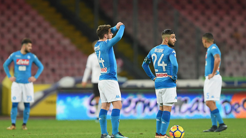 Góc Serie A: Napoli muốn buông tất cả, Juventus hãy coi chừng - Bóng Đá