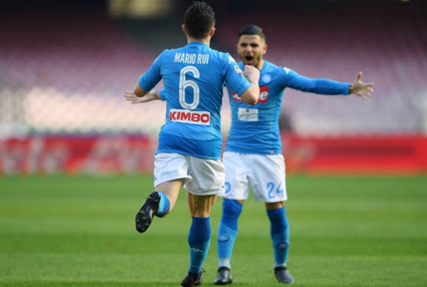 Napoli vẫn giữ vững ngôi đầu, dù bị dẫn bàn ngay phút đầu - Bóng Đá