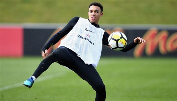 Dàn sao Liverpool thay nhau check-in khắp bản đồ thế giới - Bóng Đá